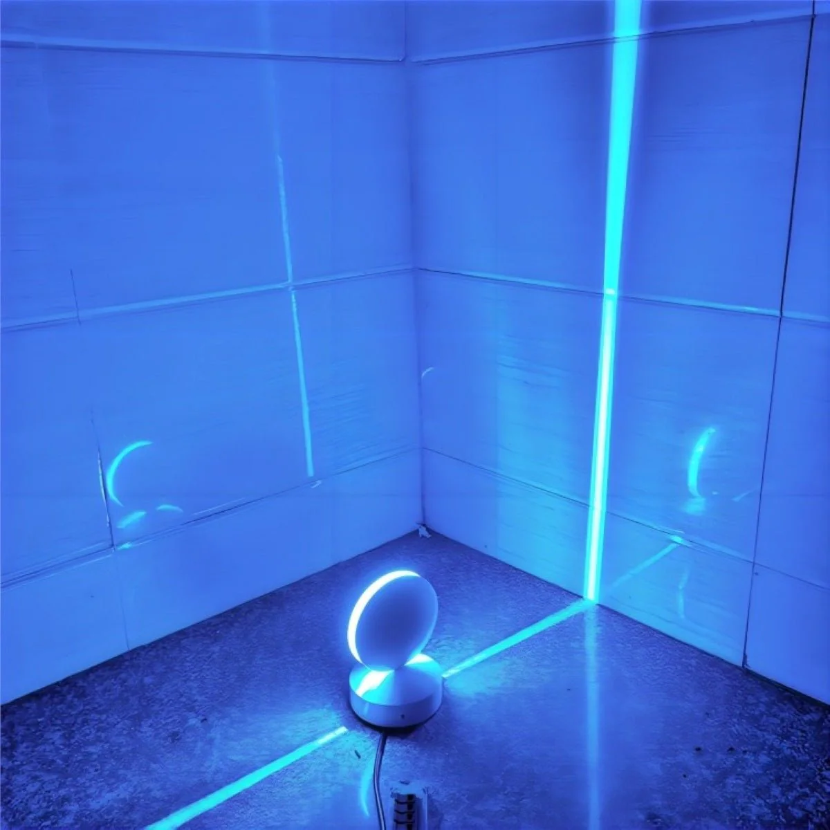 Cyberpunk Hallway LED Wall Light Beam Spot Light - Image 10