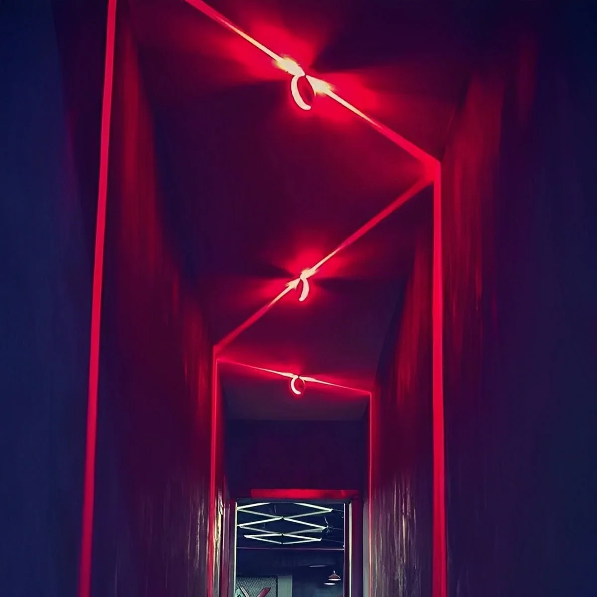 Cyberpunk Hallway LED Wall Light Beam Spot Light - Image 9