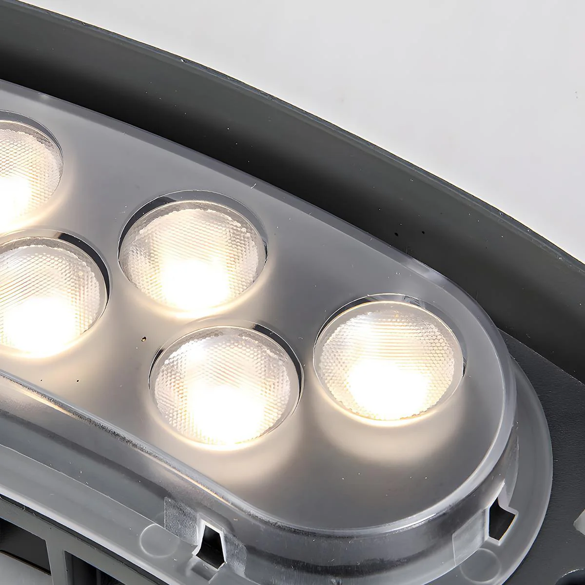 24V Low Voltage Tree Lights Outdoor — Waterproof LED Arc Spot Lights for Gardens - Image 10