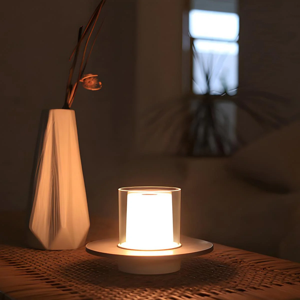 LED Dimmable Touch Sensitive Table Lamp Rechargeable - Image 4