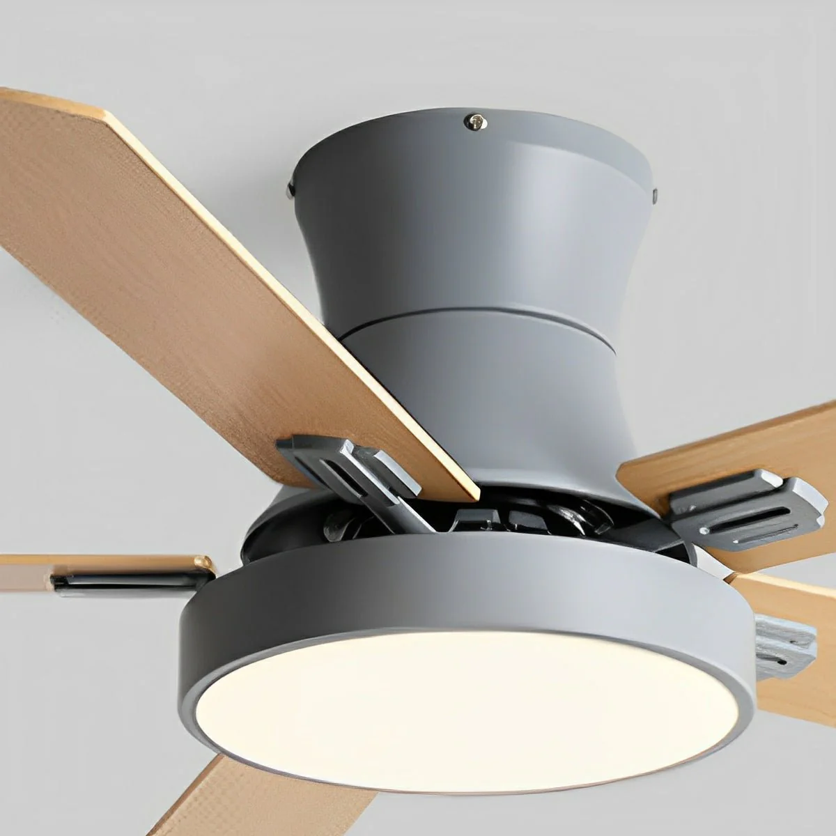 Modern Minimalist 6-Speed Reverse Frequency Conversion DC Motor Ceiling Fan Light - Image 5