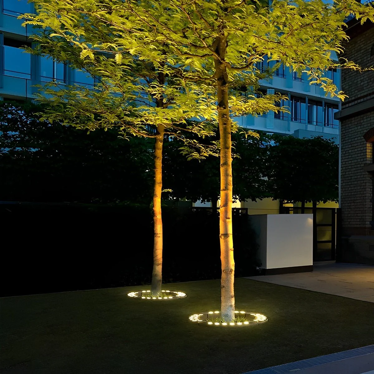 Outdoor Waterproof LED Arc Spot Lights for Trees Lawn - Image 4