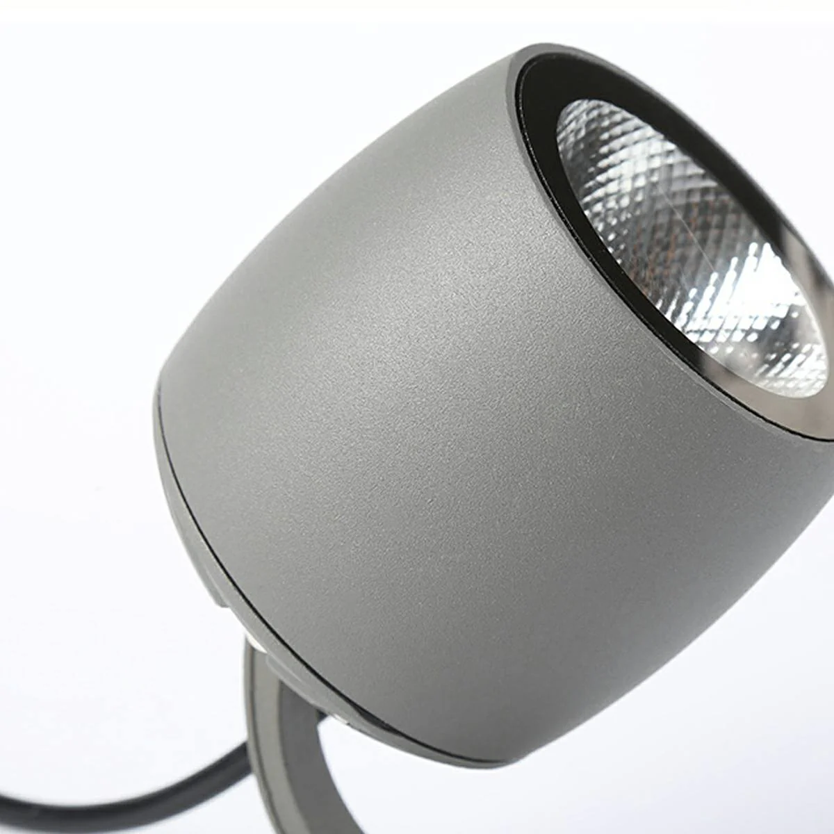Outdoor Waterproof Round COB Spot Lights Trees Lights - Image 10