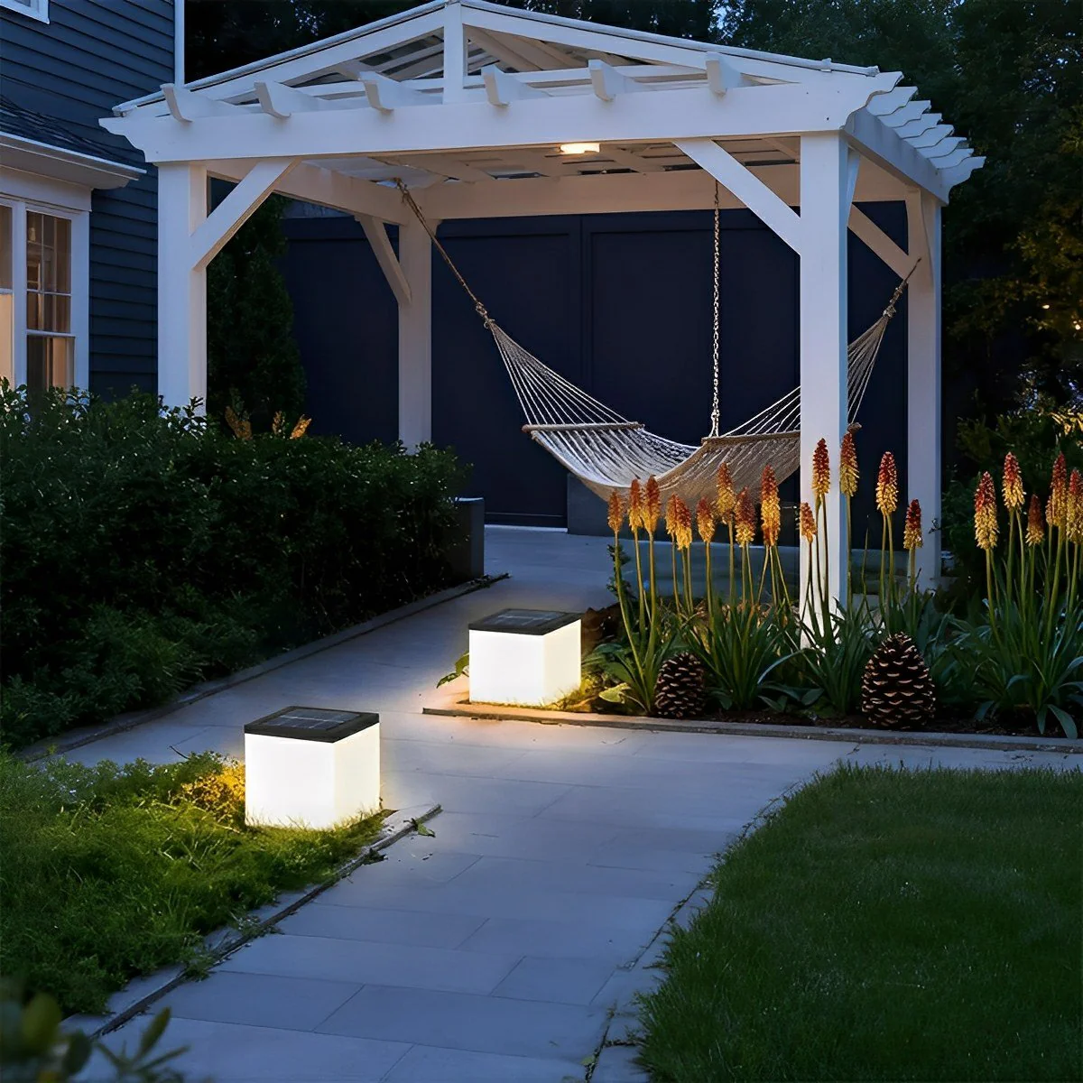 Waterproof Solar Outdoor Square Acrylic Ice Cubes Light - Image 4