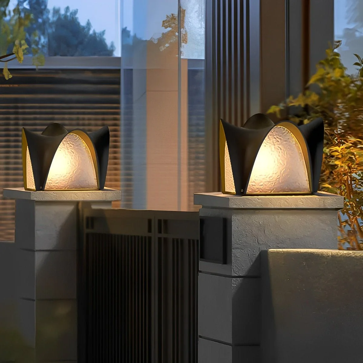 Waterproof Black LED Outdoor Post Light - Image 3