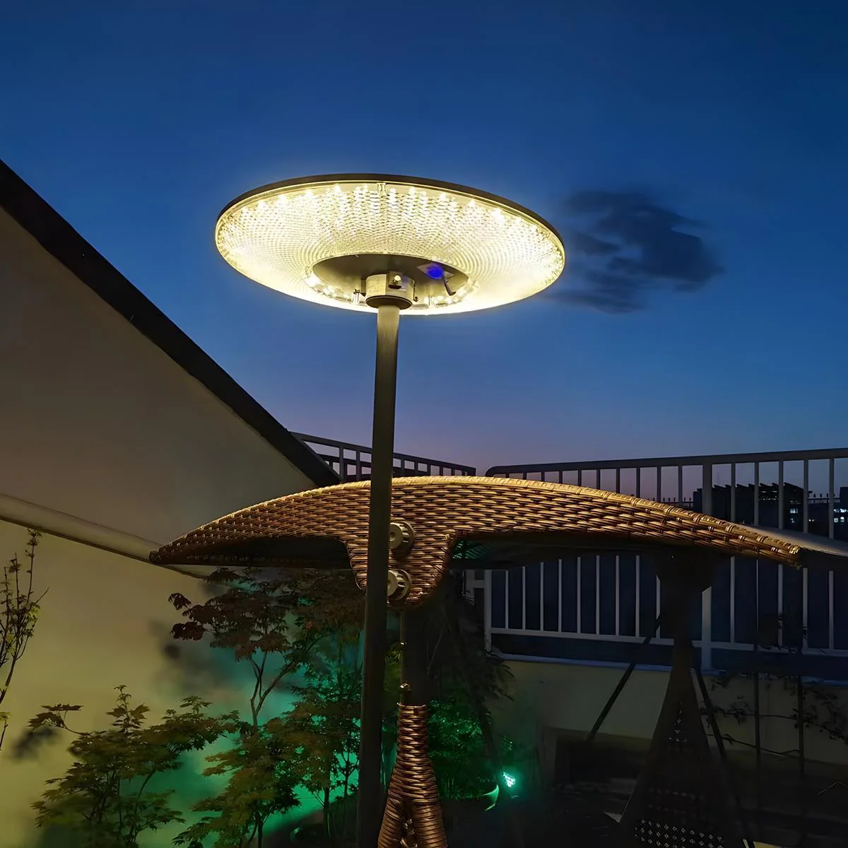 Solar Waterproof Dish Moving & Lifting Outdoor LED Floor Lamps - Image 6
