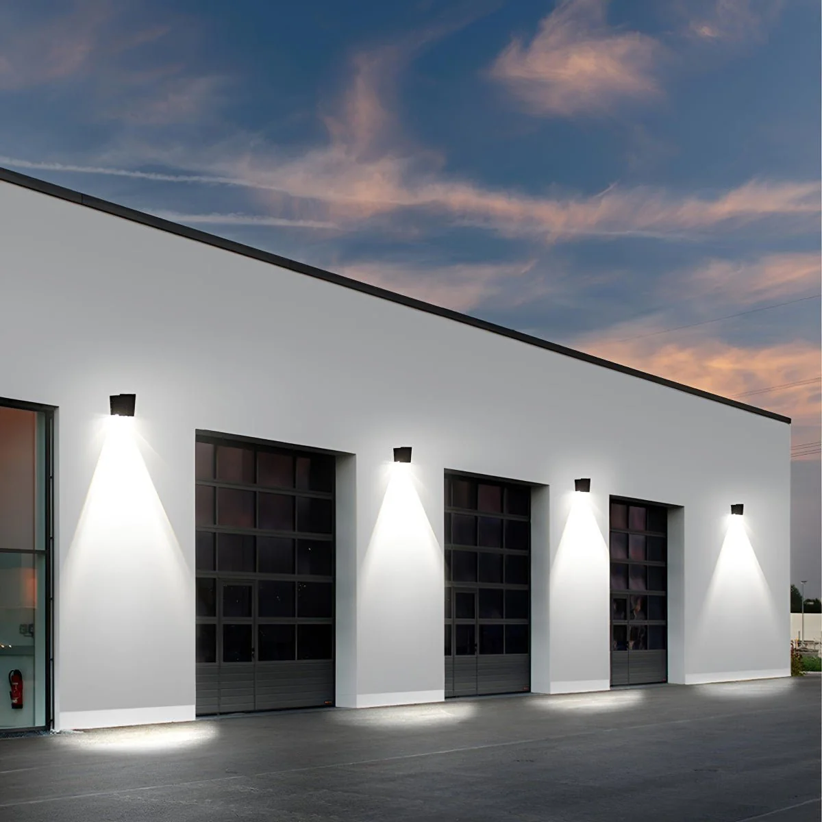 Solar Waterproof Modern Up&Down LED Outdoor Wall Washer Lights - Image 4