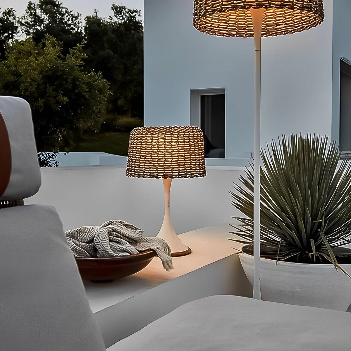 Waterproof Weave Shade LED Outdoor Floor Lamp - Image 5