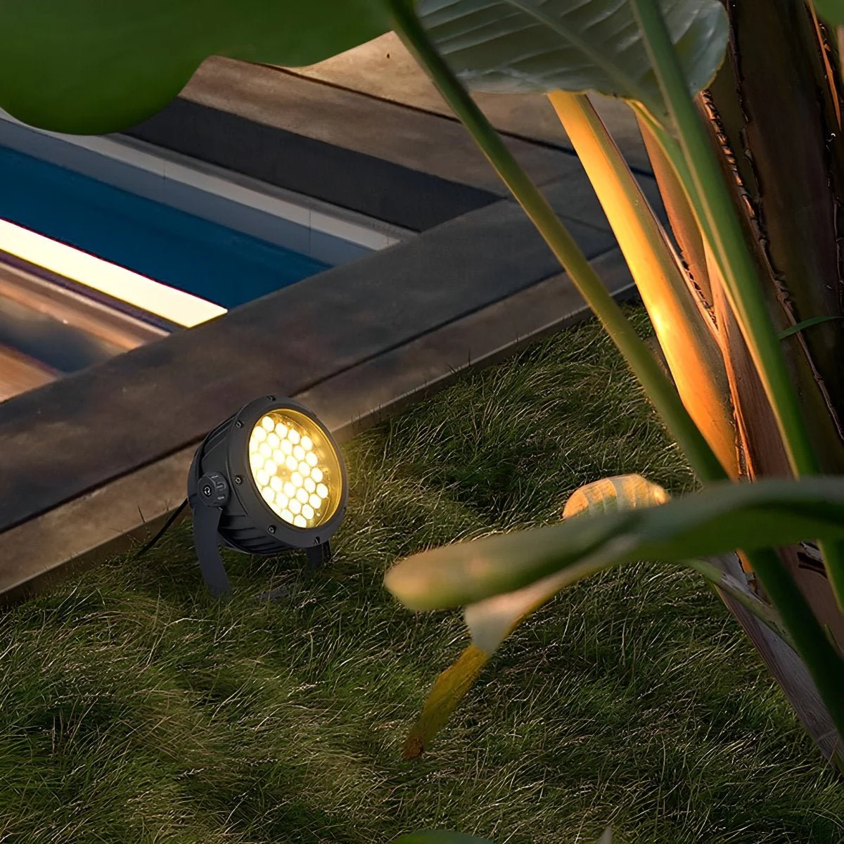 Waterproof Unique Outdoor Spotlight Lighting Tree Light Wall Light - Image 8