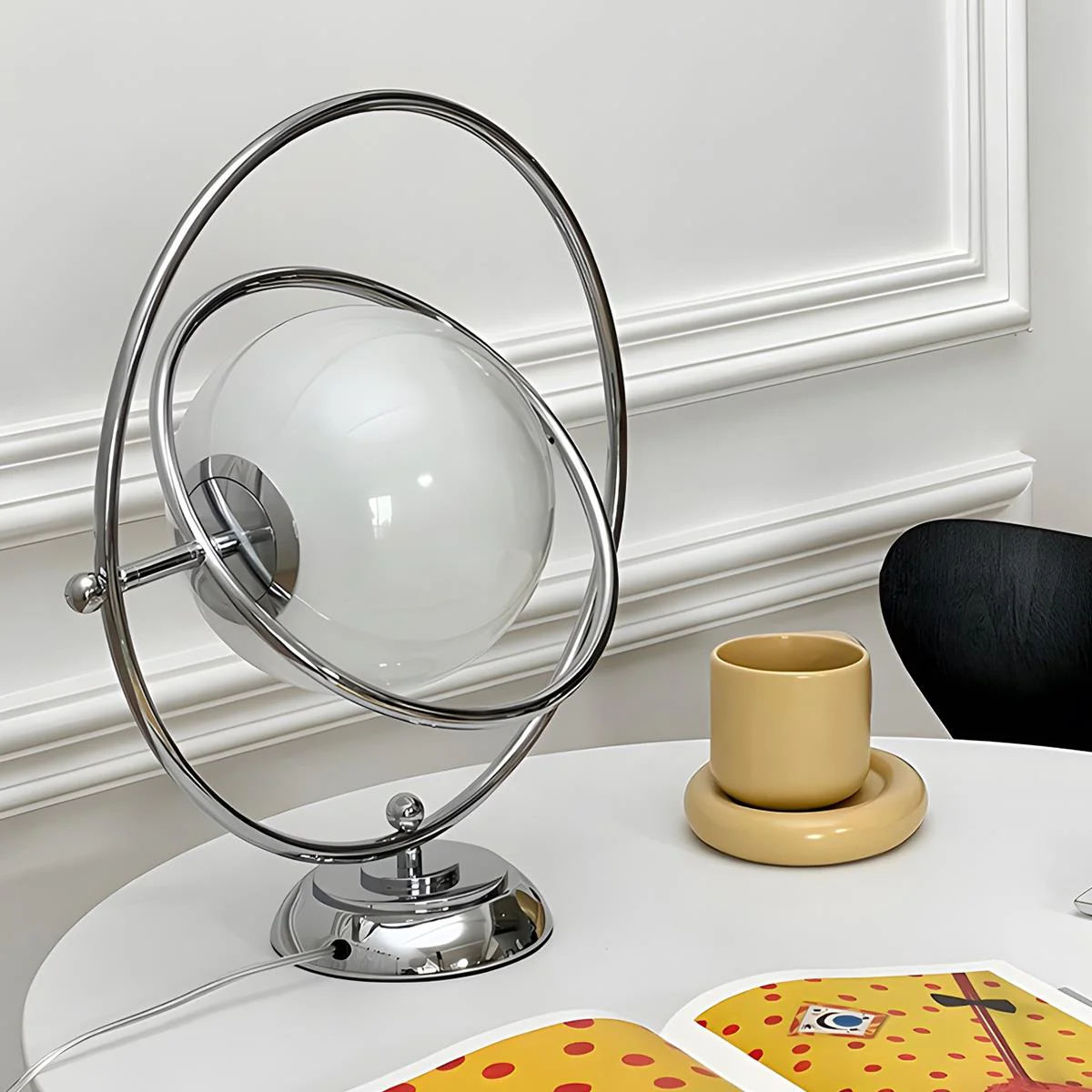 Vintage Glass Rotating Globe Bedside Table Lamp - Image 4