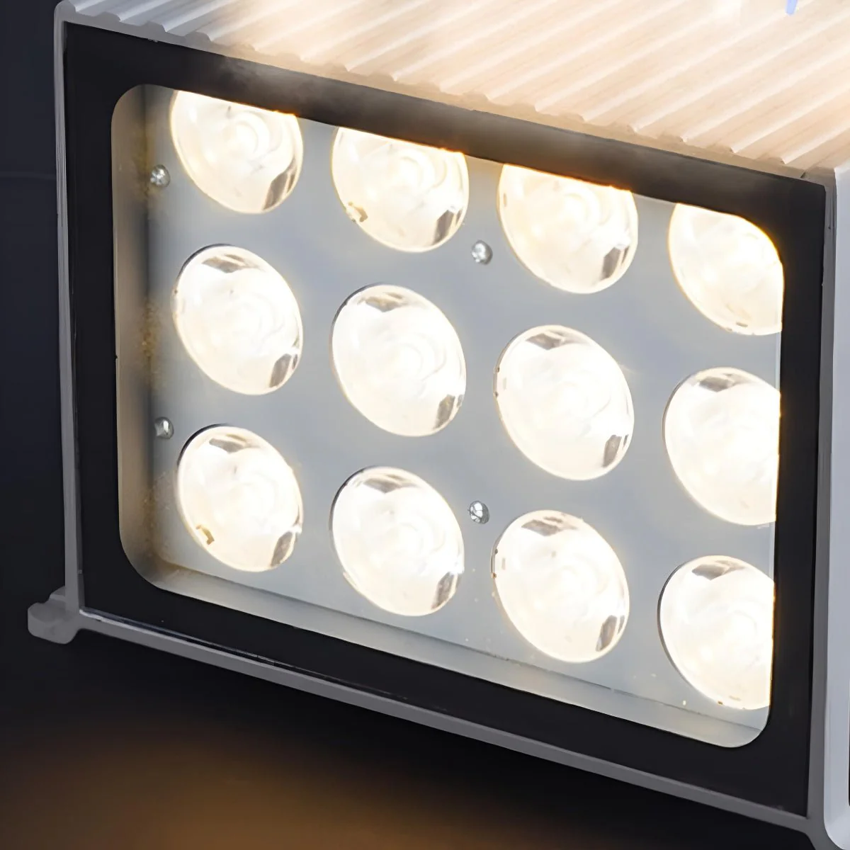 Waterproof Modern Up&Down LED Outdoor Wall Washer Spot Lights - Image 10