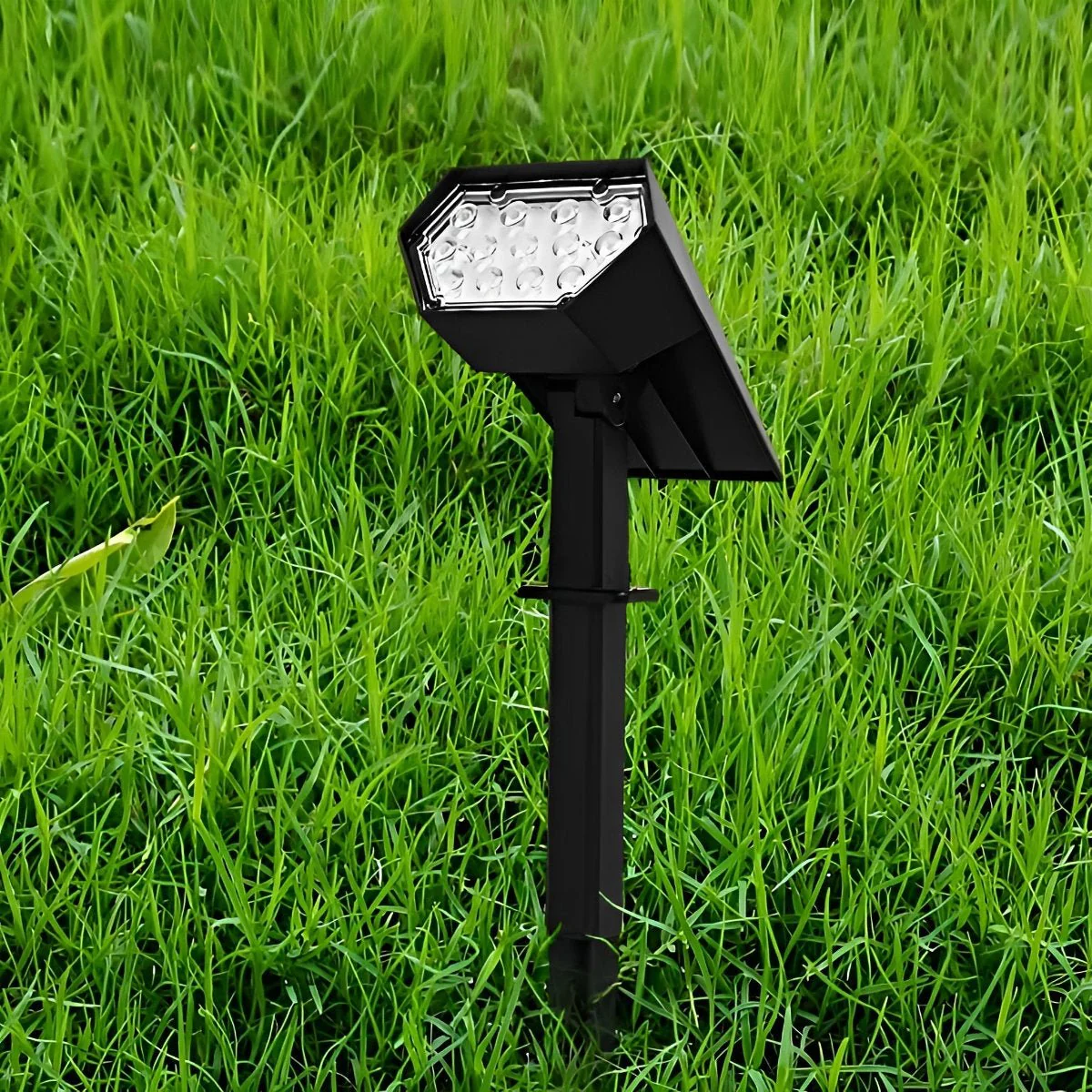 Waterproof Solar LED Adjustable Modern Outdoor Landscape Tree Spotlight - Image 7