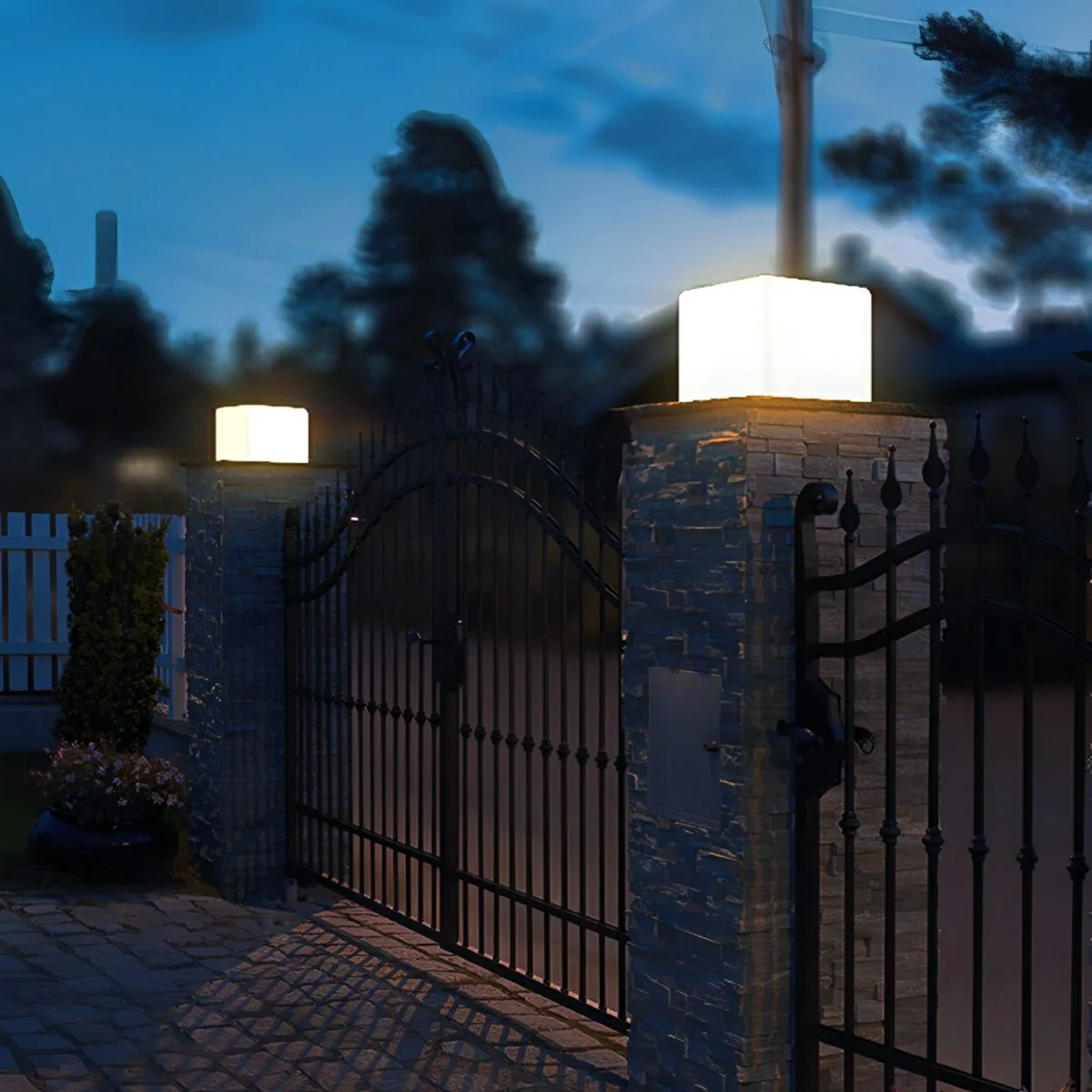 Waterproof Modern Square LED Outdoor Post Lights - Image 5