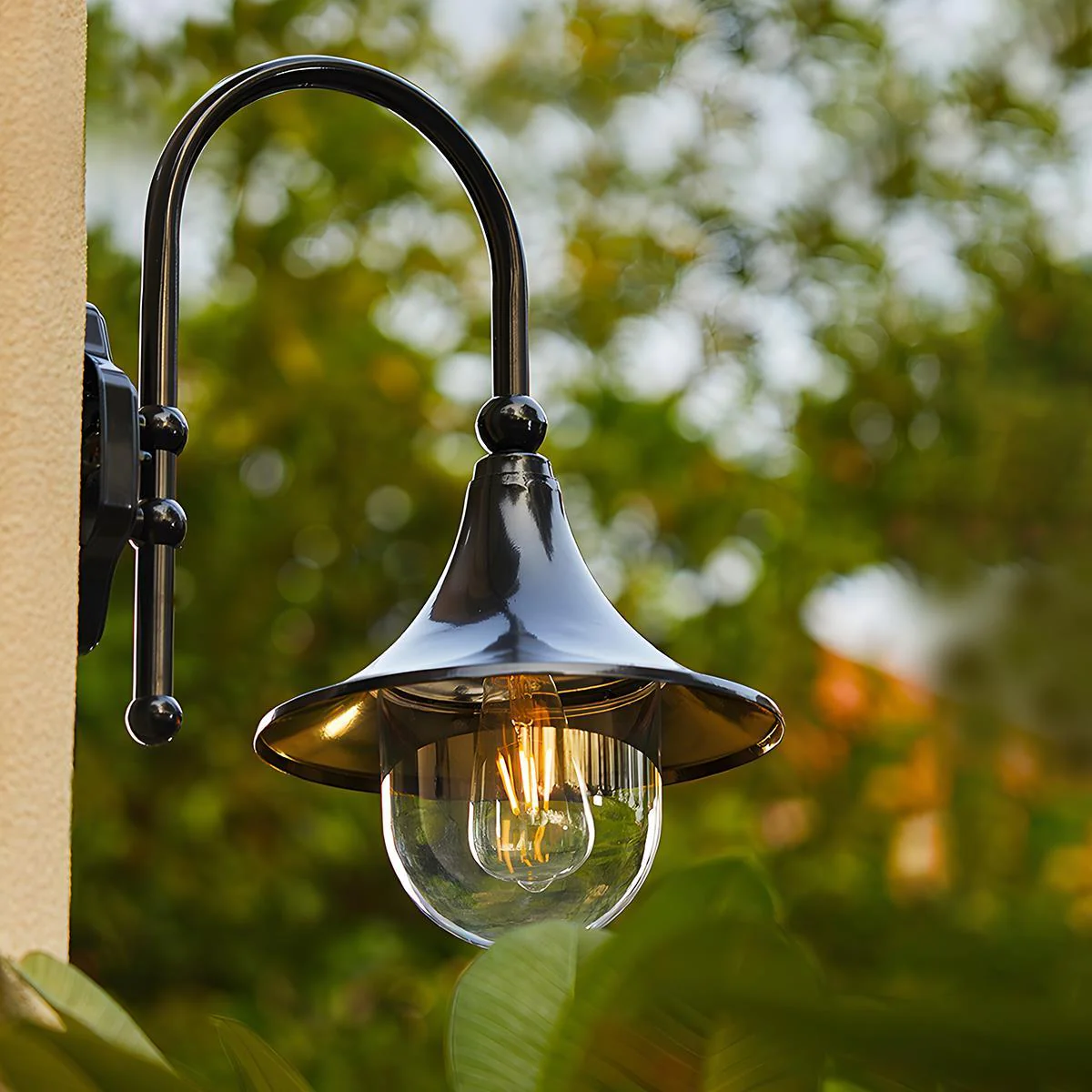 Waterproof Vintage Horn Shape Outdoor LED Wall Lights - Image 5